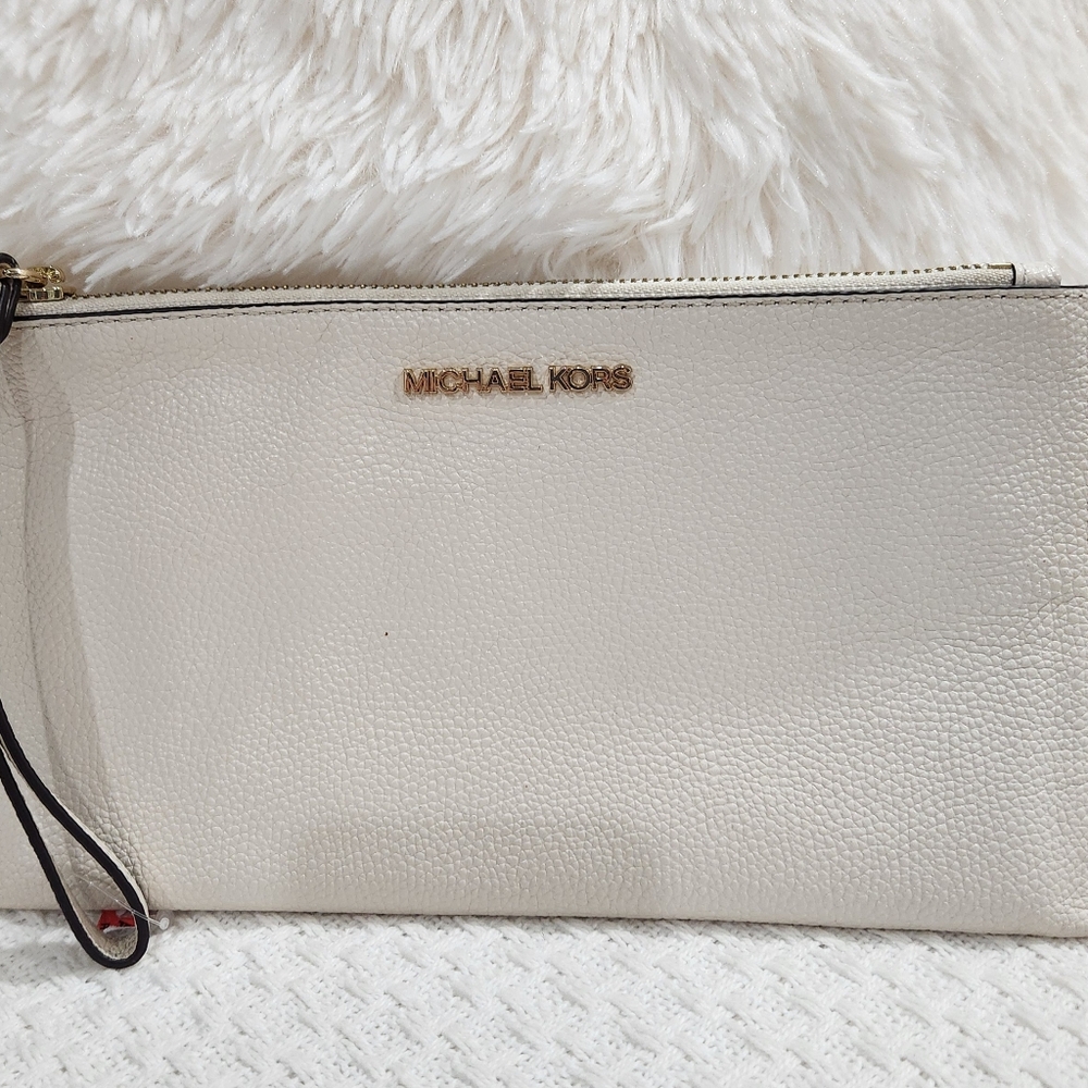 MICHAEL KORS JET SET PEBBLE LEATHER LARGE WRISTLET CLUTCH EUC - Picture 4 of 8